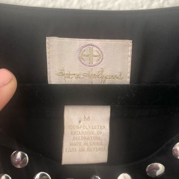 Hot In Hollywood Black Satin Studded Embellished Blouse Medium - Picture 5 of 5